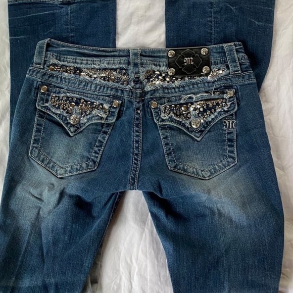 Miss Me Signature Bootcut Jeans                  Sz 29” X W, 31”L Lots of Bling! - Picture 3 of 9